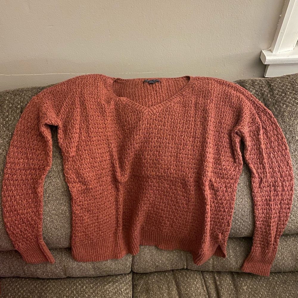 American Eagle size small sweater.